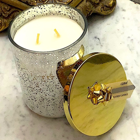 DW HOME CANDLE SILVER SPUCE GIFTED BOW 2 WICK 15 Oz NEW GOLD - Picture 1 of 6